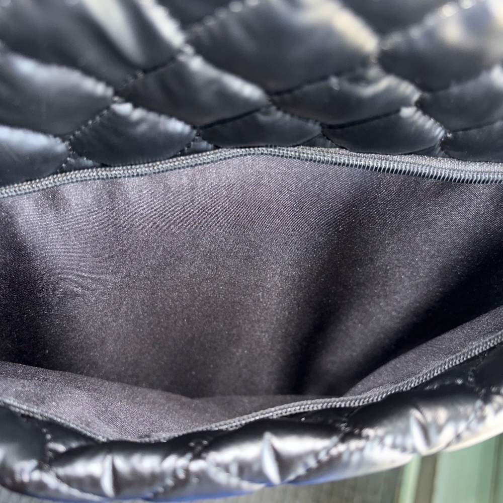 Rachel Zoe quilted black computer/handbag shoulder bag with suitcase loop - Picture 3 of 9